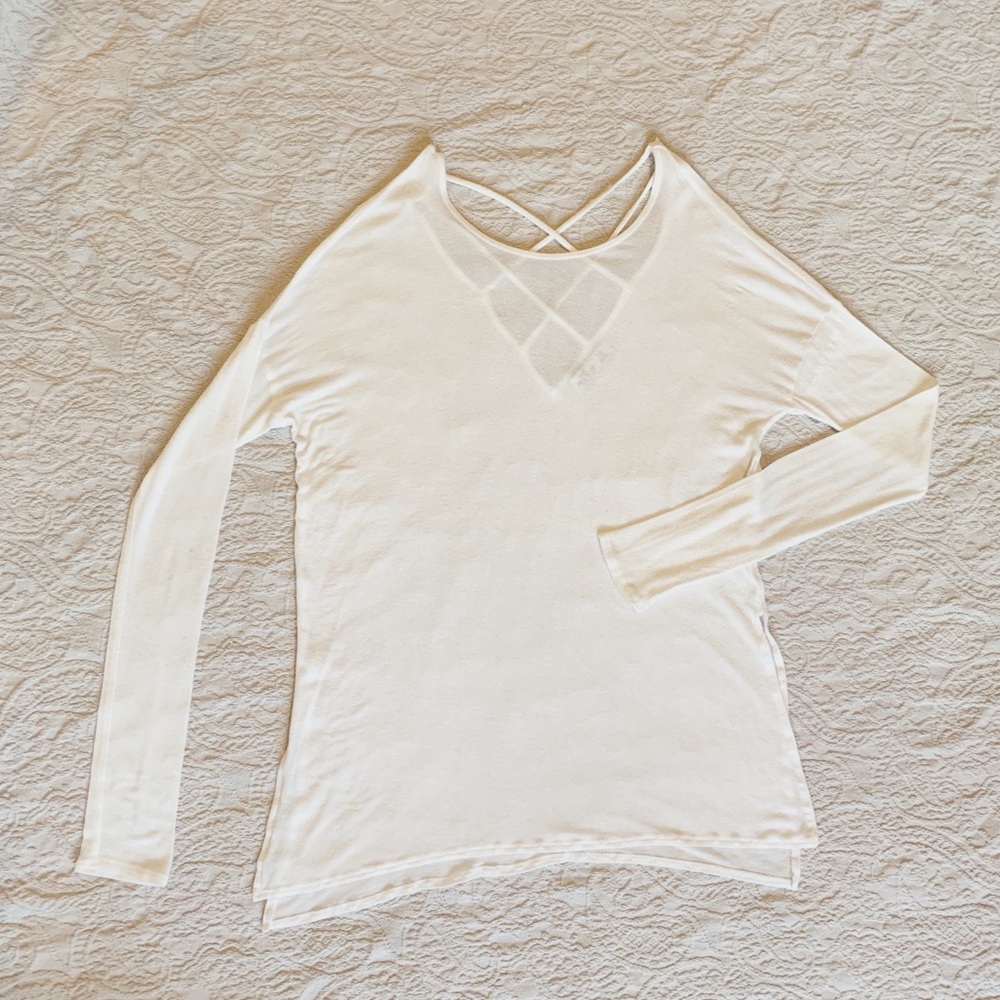 Hollister: Long Sleeve T-Shirt w/ Cross Detail